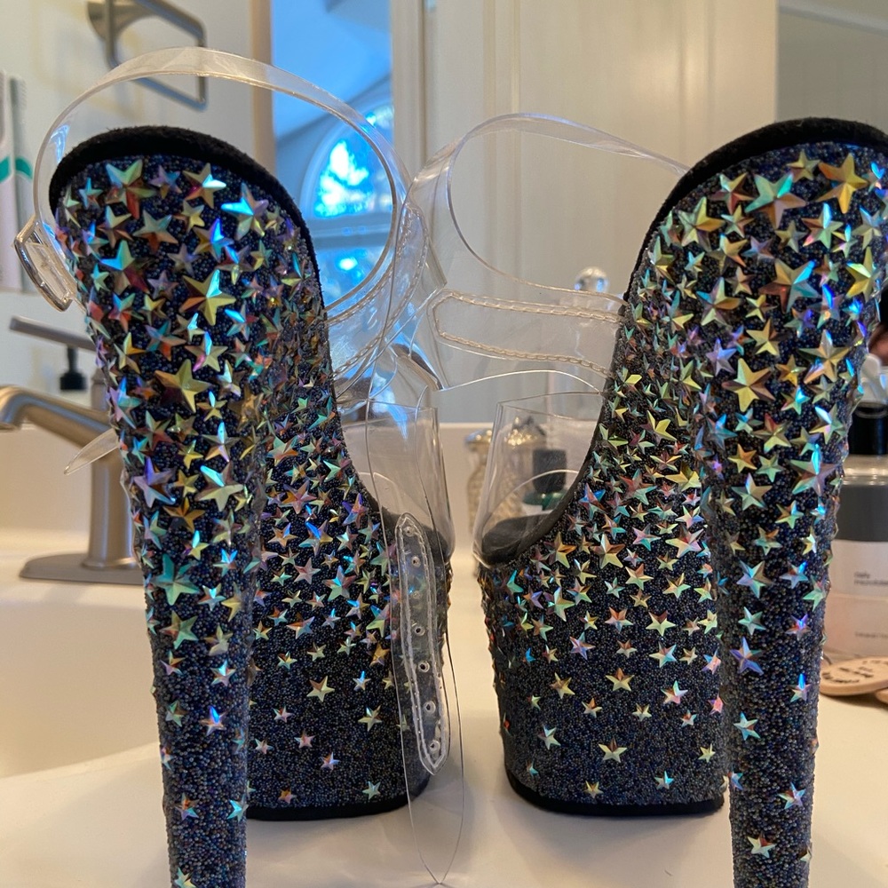 Pleasers size 5, 7” heel glitter star